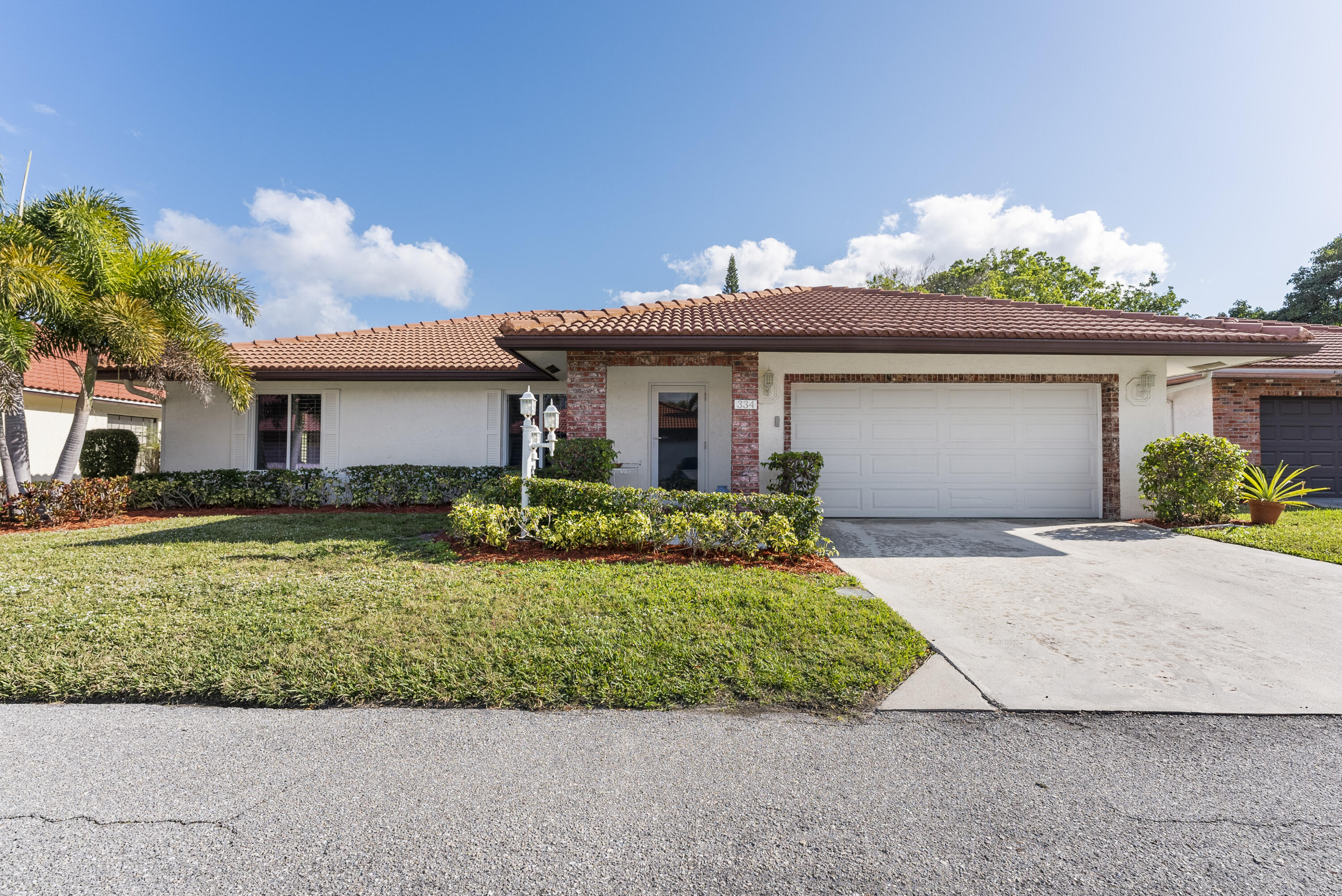 Property for Sale at 334 Nw 42nd Street, Boca Raton, Palm Beach County, Florida - Bedrooms: 2 
Bathrooms: 2  - $589,000