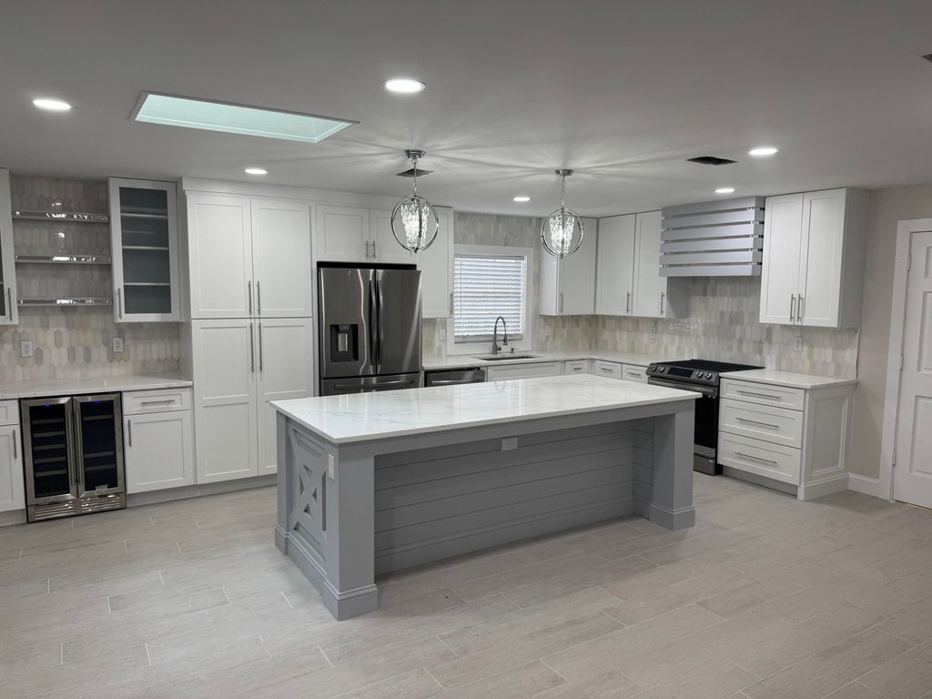 Photo of 2900 21st Lane, Vero Beach, FL 32960 (MLS # RX-11126837)