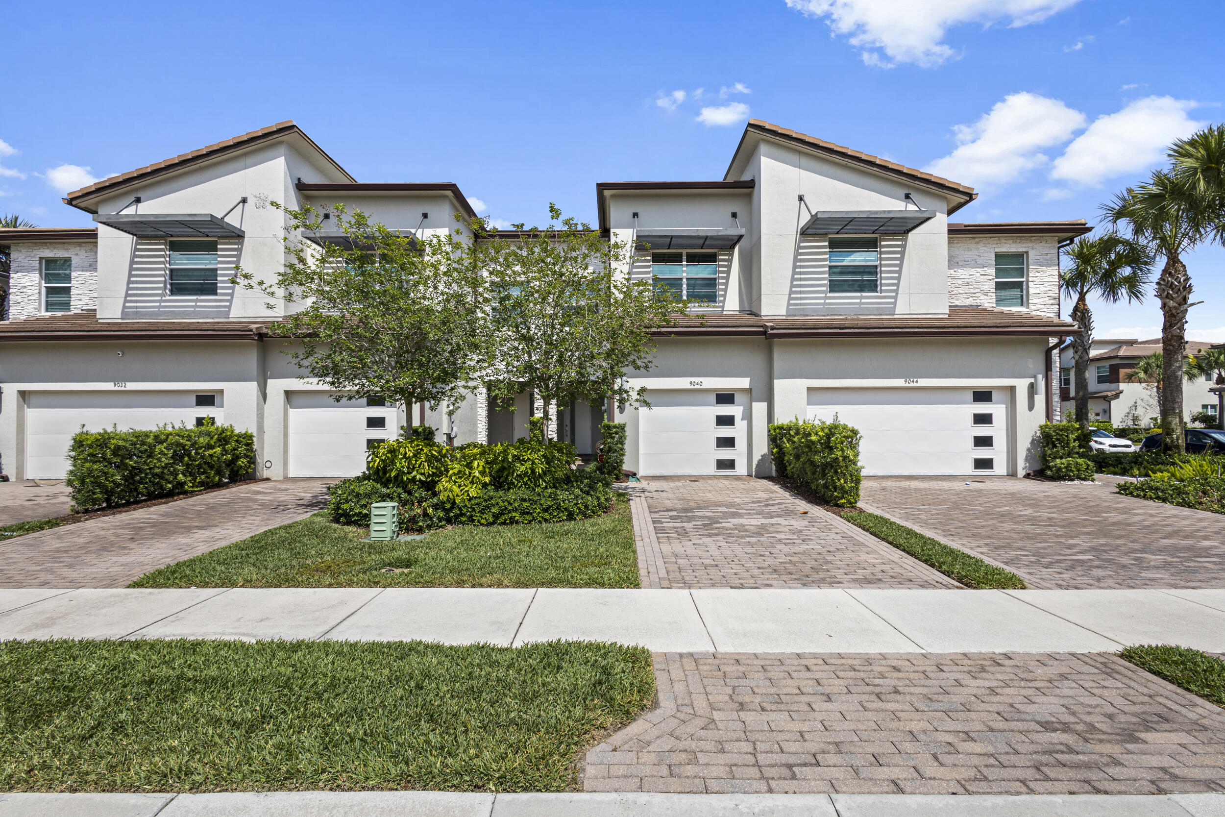 9040 Kingsmoor Way, Lake Worth, Palm Beach County, Florida - 3 Bedrooms  
2.5 Bathrooms - 