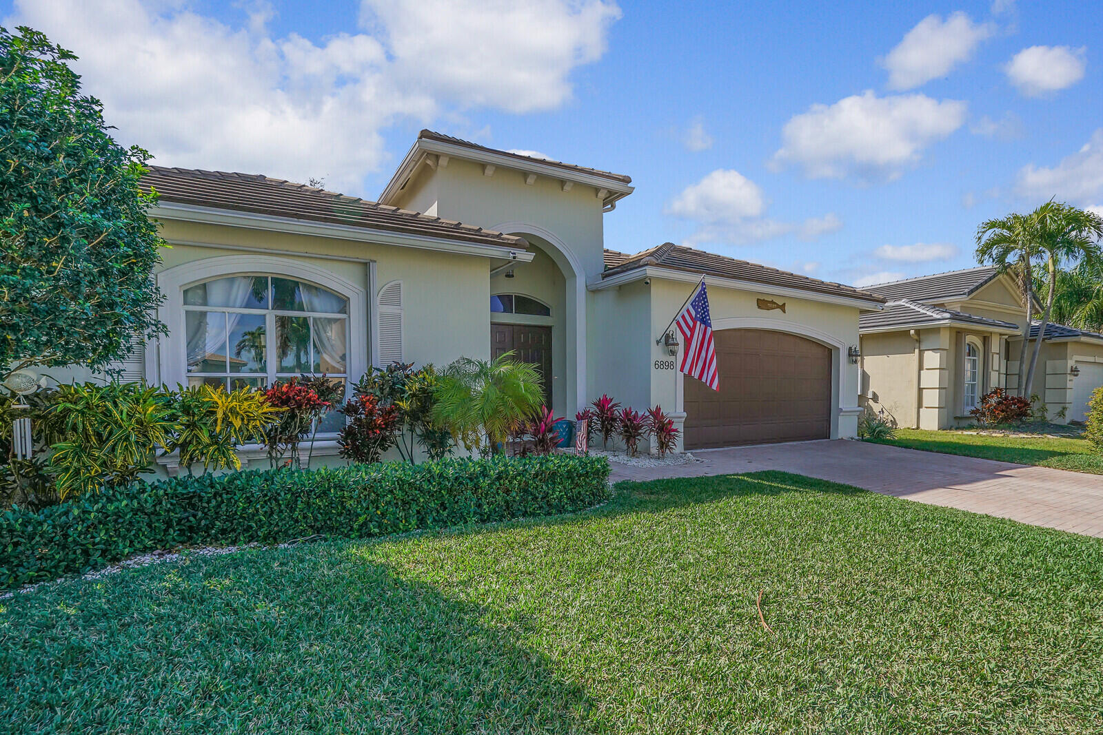 Property for Sale at 6898 Houlton Circle, Lake Worth, Palm Beach County, Florida - Bedrooms: 4 
Bathrooms: 3  - $680,000