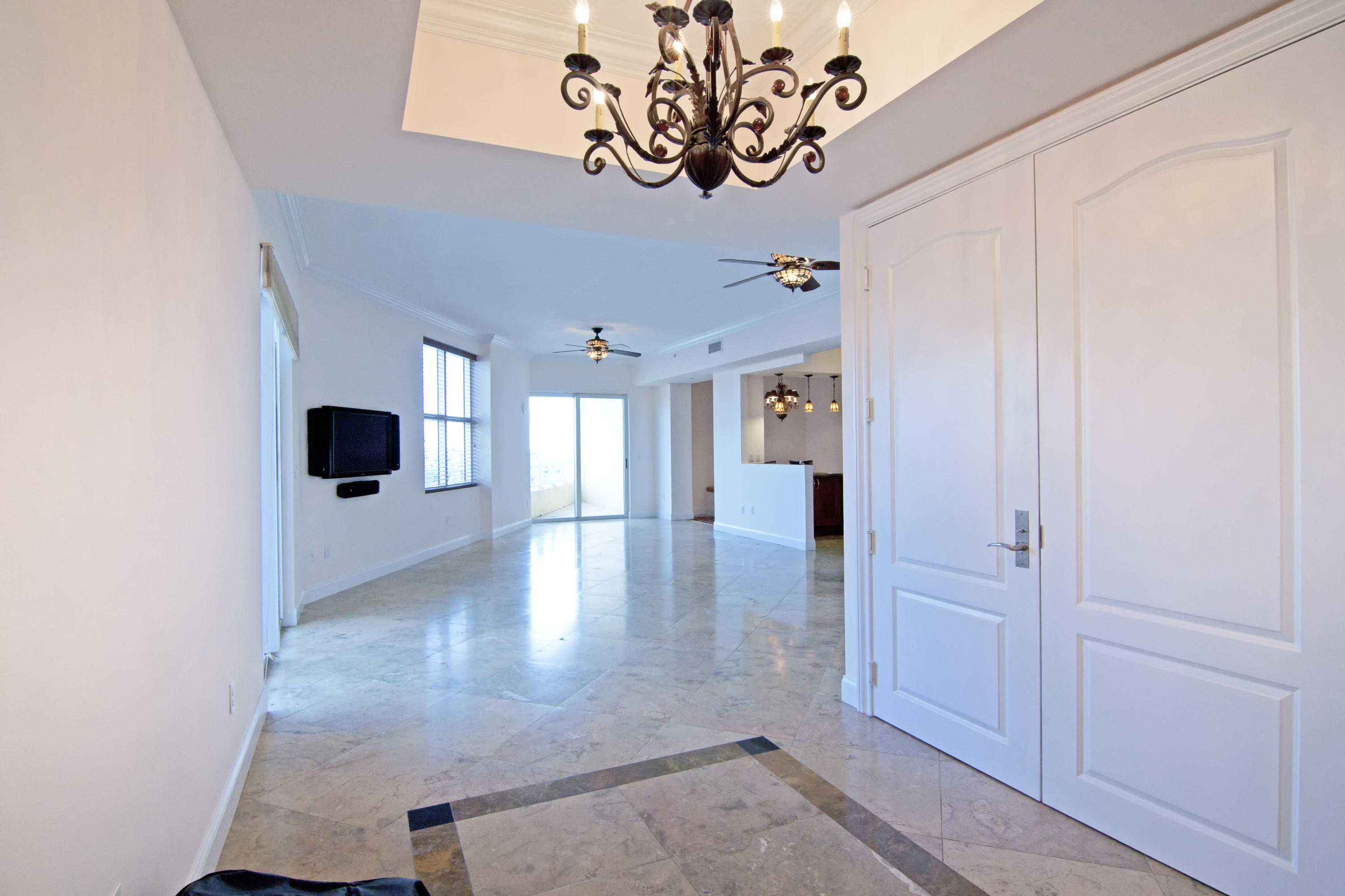 Photo 1 of 201 S Narcissus Avenue 506, West Palm Beach, Florida, $735,000, Web #: 10201517