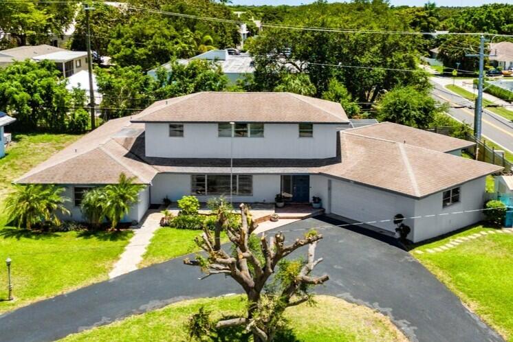 620 Mission Hill Road, Boynton Beach, Palm Beach County, Florida - 4 Bedrooms  
3.5 Bathrooms - 