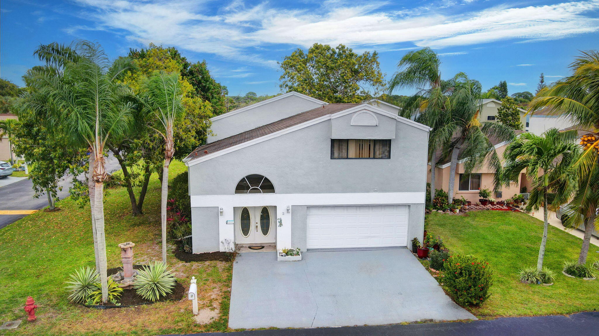 Property for Sale at 2 Dalton Place, Boynton Beach, Palm Beach County, Florida - Bedrooms: 3 
Bathrooms: 2.5  - $500,000