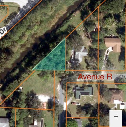 Photo of Tbd Avenue R, Fort Pierce, FL 34945 (MLS # RX-11123144)