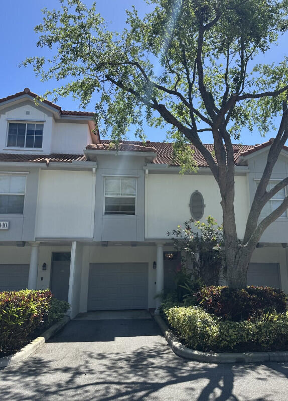 Property for Sale at 2040 Alta Meadows Lane 1606, Delray Beach, Palm Beach County, Florida - Bedrooms: 2 
Bathrooms: 2  - $449,500