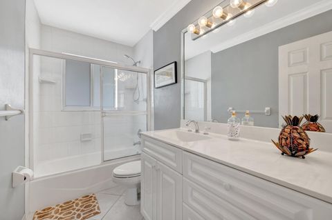 Tiny photo for 3792 NE 19th Avenue, Oakland Park, FL 33308 (MLS # RX-11093098)