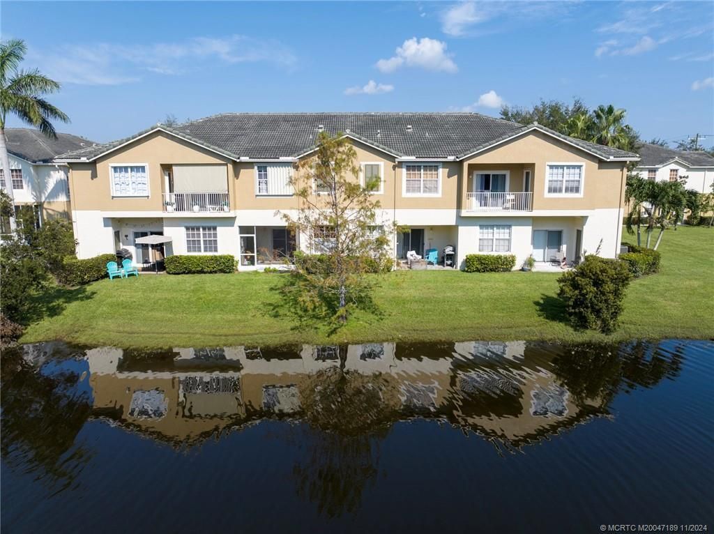 Photo of 1560 SE Hampshire Way #104, Stuart, FL 34994 (MLS # RX-11052301)