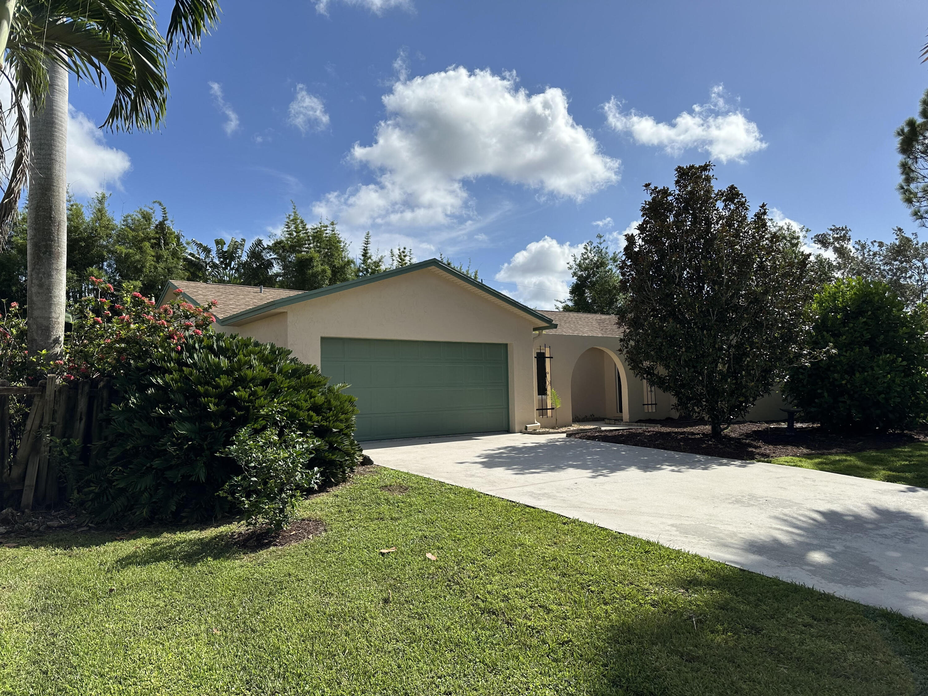 44 W Cypress Road, Lake Worth, Palm Beach County, Florida - 3 Bedrooms  
2 Bathrooms - 