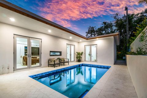 Photo of 2330 Lake Avenue, West Palm Beach, FL 33401 (MLS # RX-11123647)