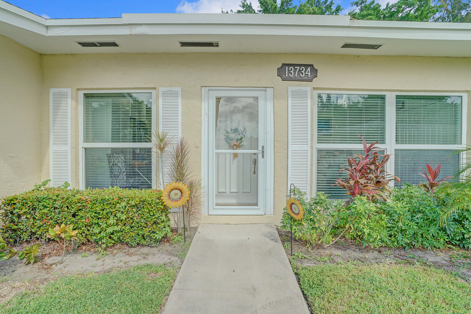 13734 Via Flora B, Delray Beach, Palm Beach County, Florida - 2 Bedrooms  
2 Bathrooms - 