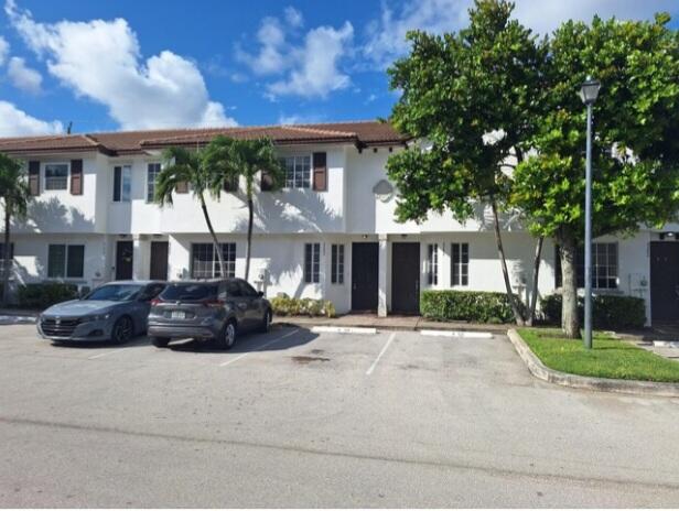 4142 Napoli Lake Drive Drive, West Palm Beach, Palm Beach County, Florida - 3 Bedrooms  
2.5 Bathrooms - 