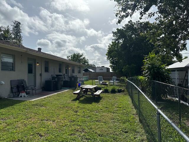 Property for Sale at 1704 Citation Drive, West Palm Beach, Palm Beach County, Florida - Bedrooms: 4 
Bathrooms: 2  - $459,000