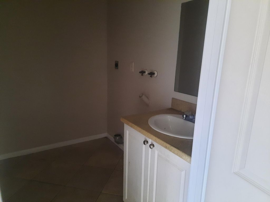 Photo of 2001 Oleander Boulevard #Unit C, Fort Pierce, FL 34950 (MLS # RX-11030970)