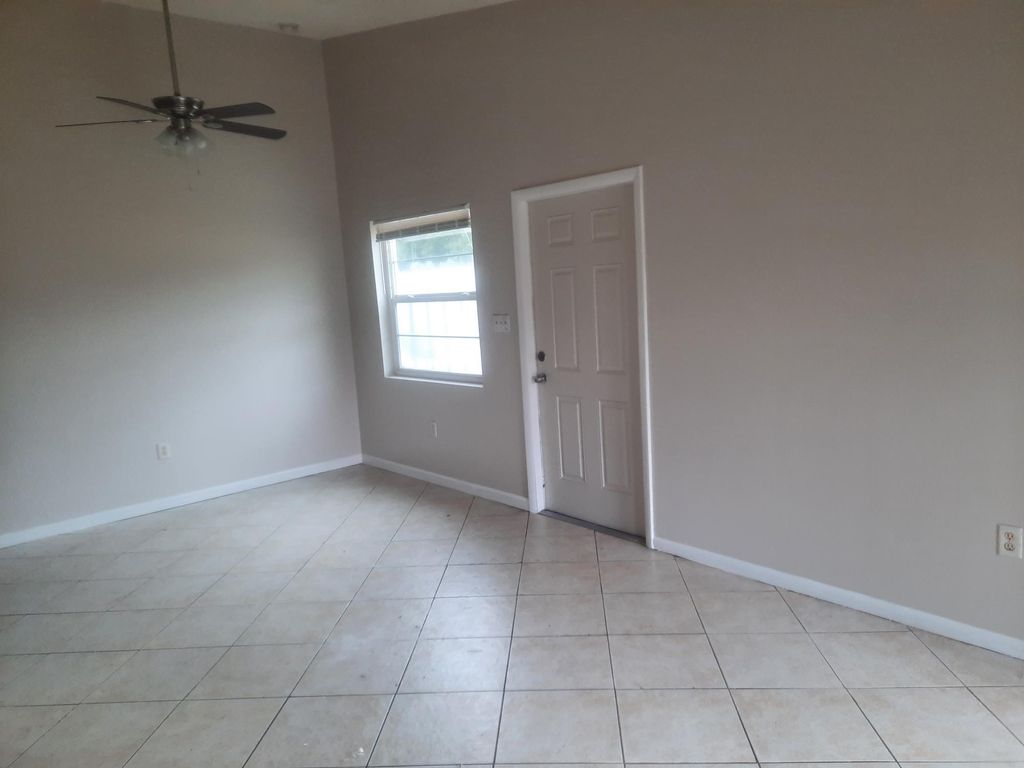 Photo of 2001 Oleander Boulevard #Unit C, Fort Pierce, FL 34950 (MLS # RX-11030970)