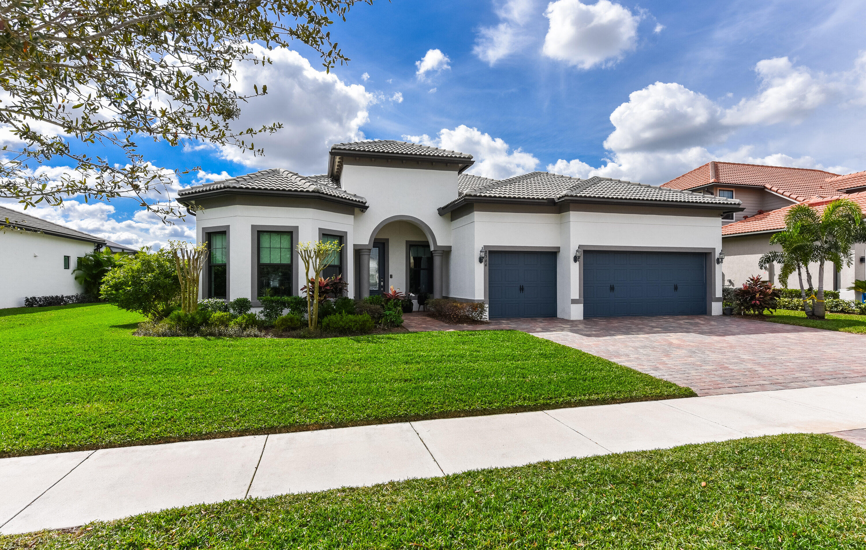 Property for Sale at 8364 Pedigree Circle, Lake Worth, Palm Beach County, Florida - Bedrooms: 3 
Bathrooms: 3  - $949,900