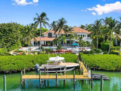 Photo of 6460 SE Harbor Circle, Stuart, FL 34996 (MLS # RX-11094671)