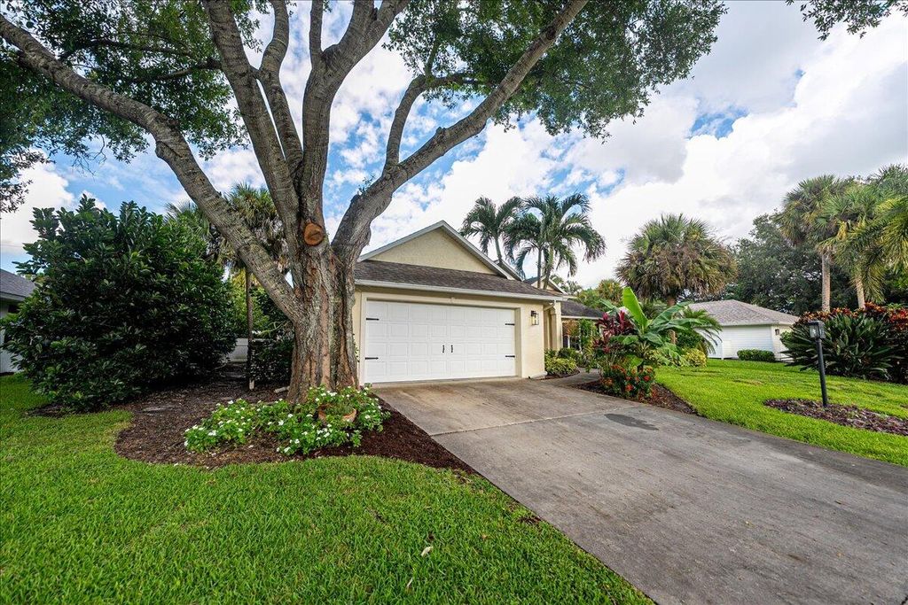 Photo of 109 39th Drive, Vero Beach, FL 32968 (MLS # RX-11128669)