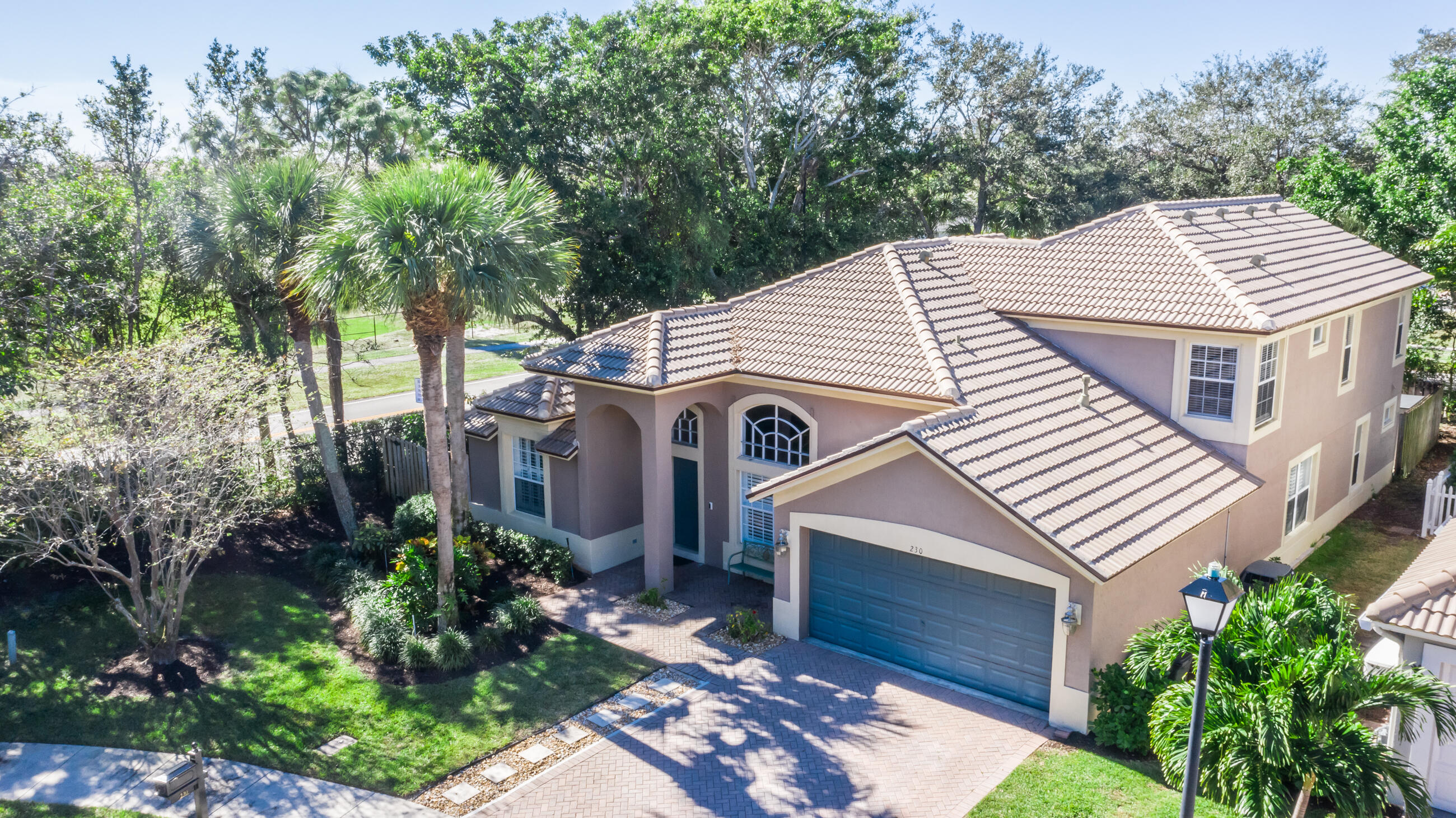 Property for Sale at 230 Lone Pine Drive, Palm Beach Gardens, Palm Beach County, Florida - Bedrooms: 4 
Bathrooms: 3  - $799,000