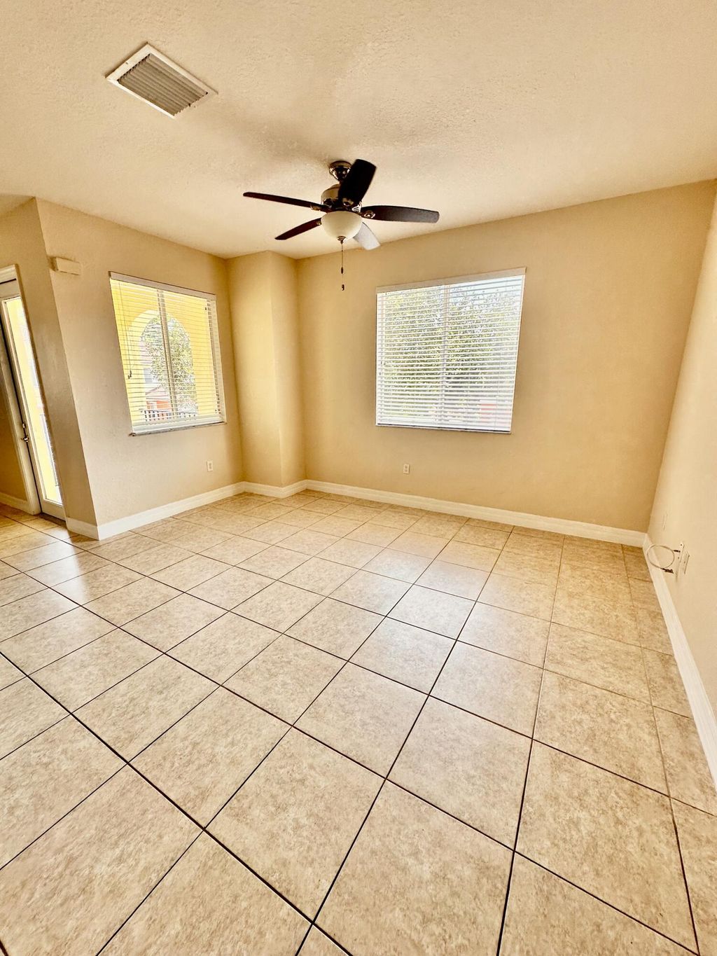 Photo of 44 SE Sedona Circle #204, Stuart, FL 34994 (MLS # RX-11106790)