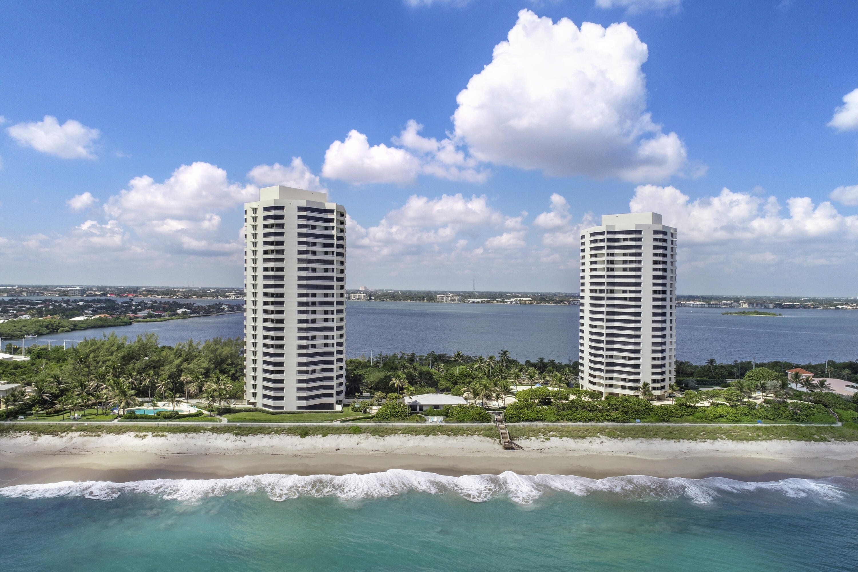 Property for Sale at 5080 N Ocean Drive 20A, Singer Island, Palm Beach County, Florida - Bedrooms: 3 
Bathrooms: 2.5  - $1,400,000