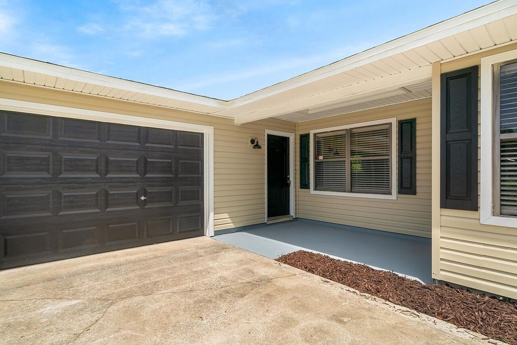 Photo of 866 Beard Avenue, Sebastian, FL 32958 (MLS # RX-11120645)