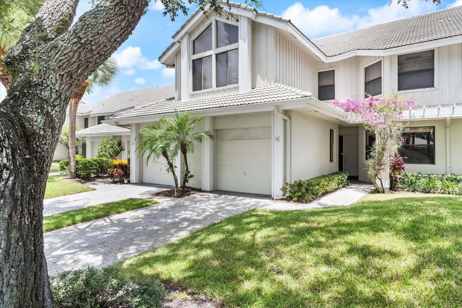 Property for Sale at 17541 Ashbourne Way A, Boca Raton, Palm Beach County, Florida - Bedrooms: 3 
Bathrooms: 2.5  - $849,000