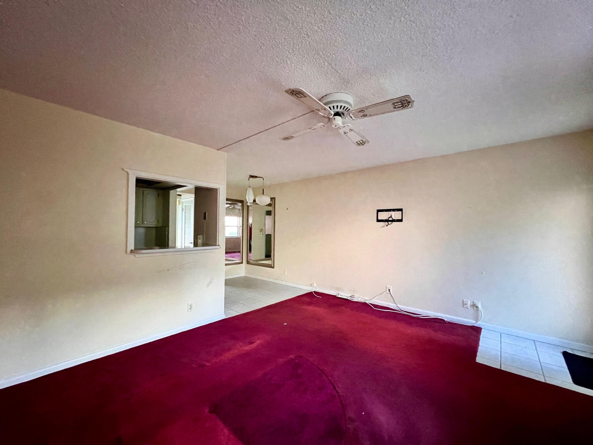 219 Dorchester J, West Palm Beach, Palm Beach County, Florida - 1 Bedrooms  
1 Bathrooms - 