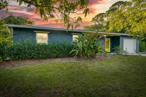 Photo of 1202 SE Madison Avenue, Stuart, FL 34996 (MLS # RX-11082314)