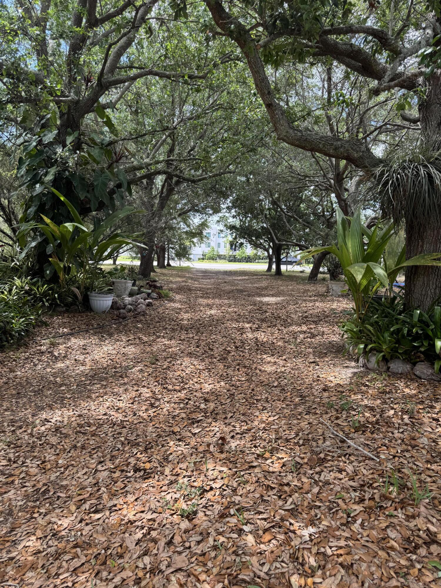 4390 S Jog Road, Lake Worth, Palm Beach County, Florida - 4 Bedrooms  
2 Bathrooms - 