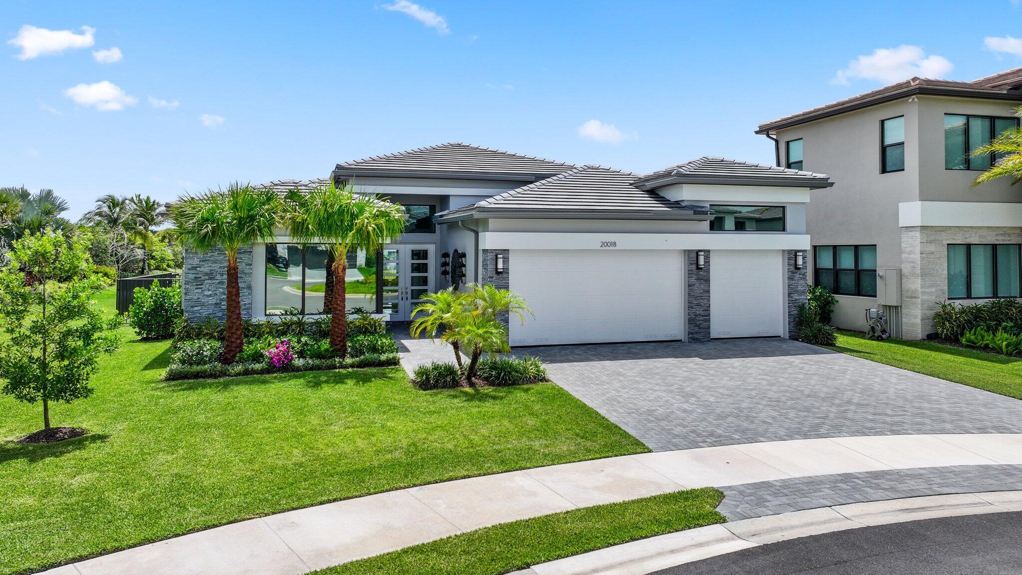 20018 Cabot Cliffs Court, Boca Raton, Palm Beach County, Florida - 4 Bedrooms  
4.5 Bathrooms - 