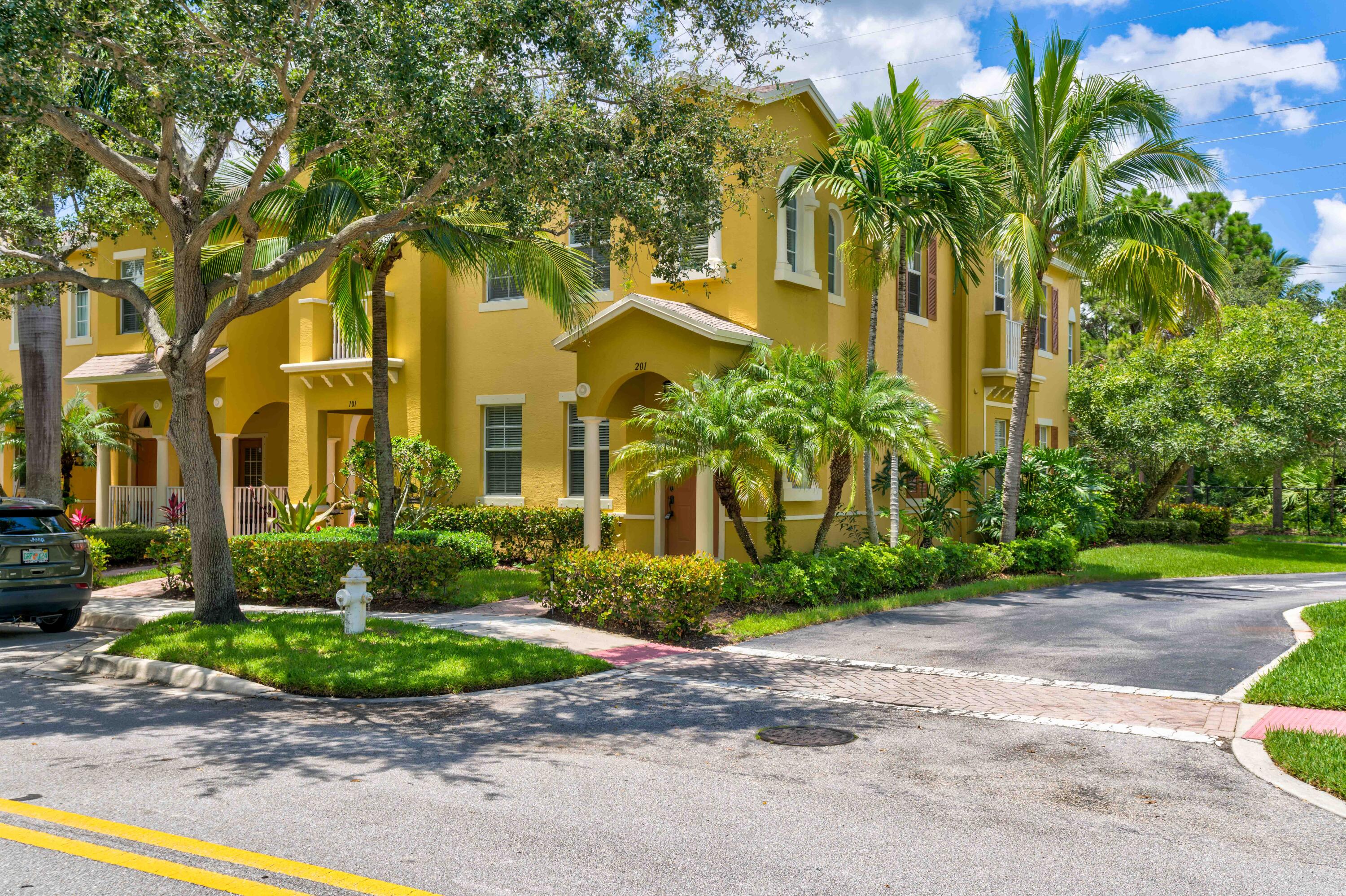 Property for Sale at 115 Seagrape Drive 201, Jupiter, Palm Beach County, Florida - Bedrooms: 3 
Bathrooms: 2  - $499,000