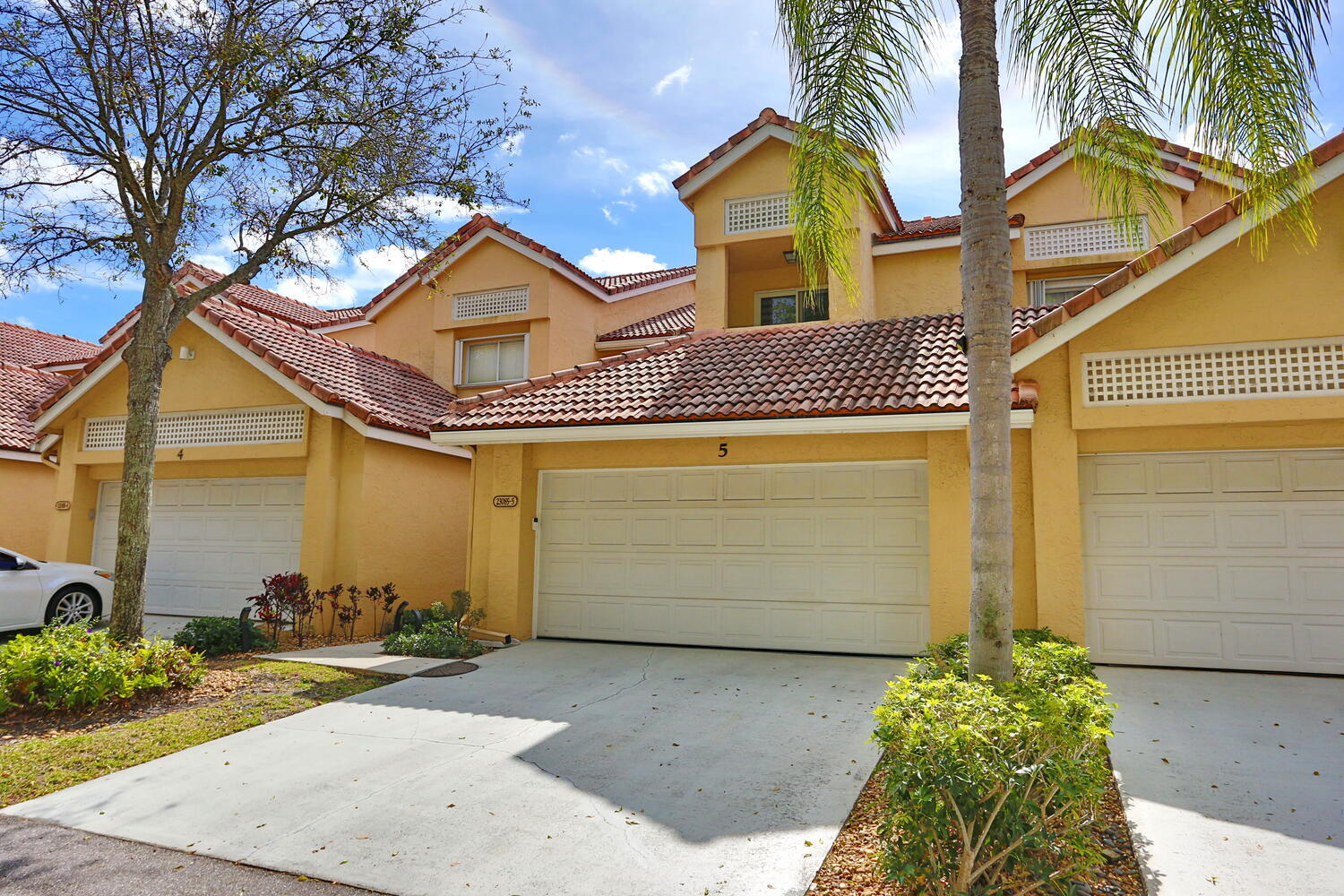 23085 Aqua View 5, Boca Raton, Palm Beach County, Florida - 3 Bedrooms  
2.5 Bathrooms - 