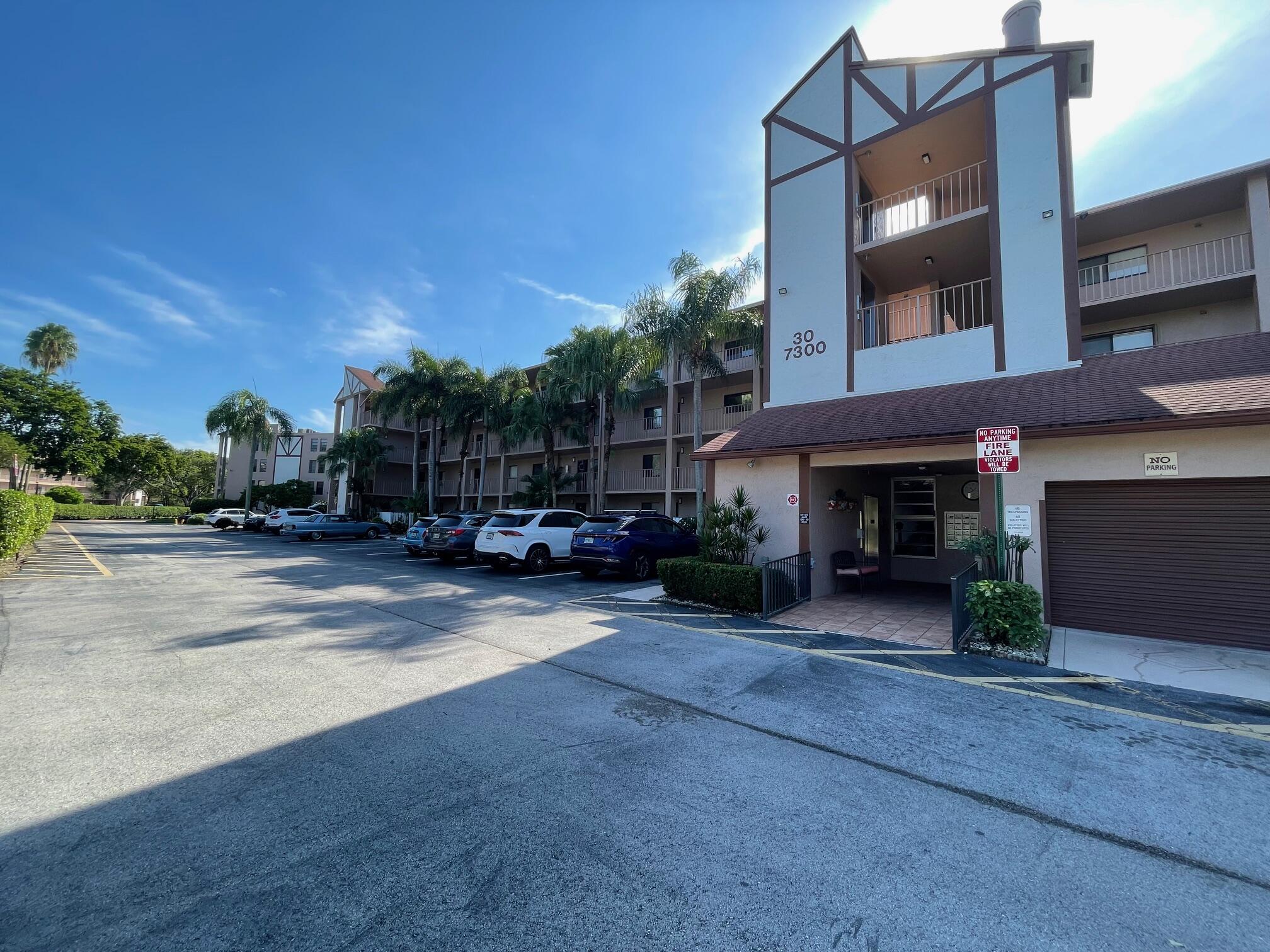 Property for Sale at 7300 Amberly Lane 403, Delray Beach, Palm Beach County, Florida - Bedrooms: 2 
Bathrooms: 2  - $199,999