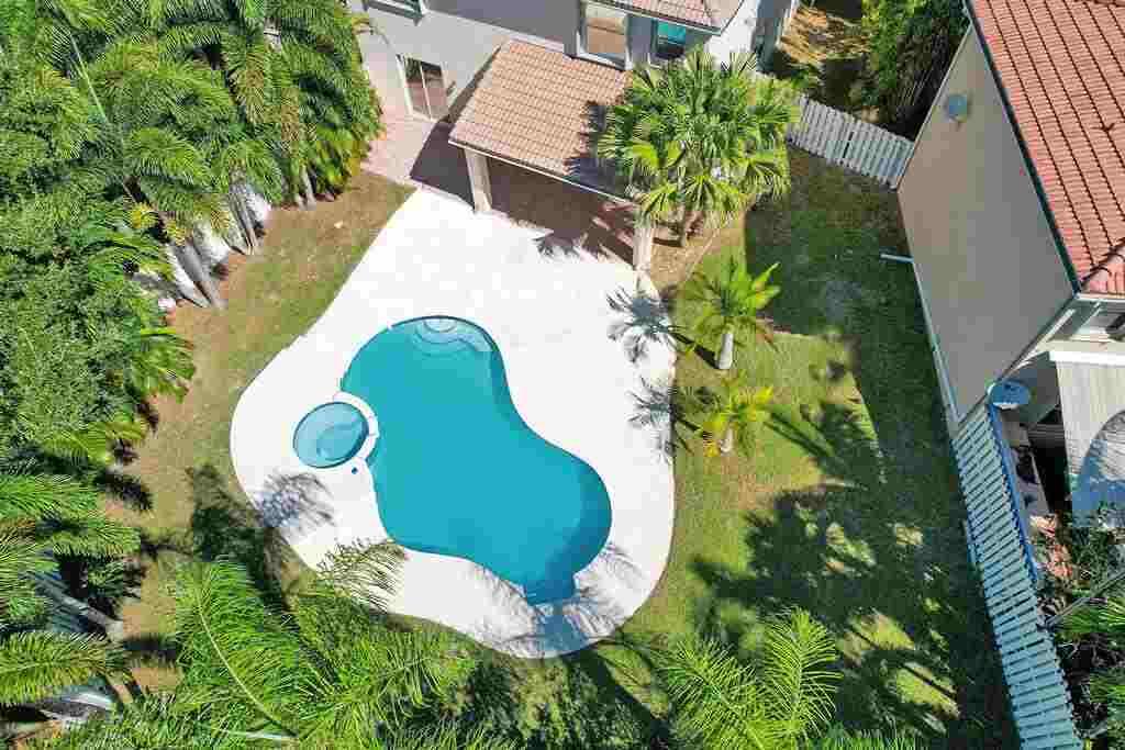 5302 Victoria Circle, West Palm Beach, Palm Beach County, Florida - 4 Bedrooms  
3.5 Bathrooms - 