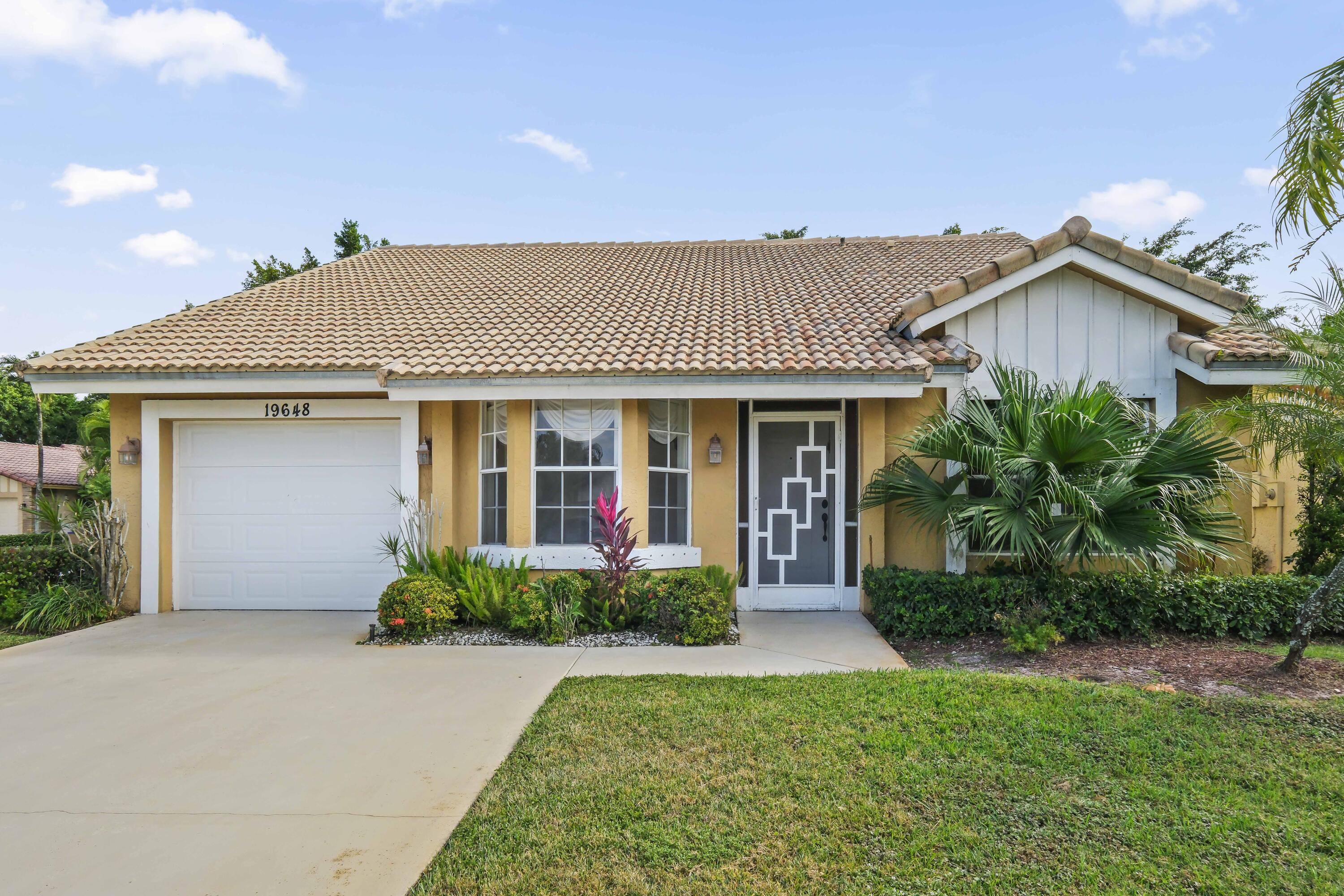 19648 Backnine Drive Drive, Boca Raton, Palm Beach County, Florida - 3 Bedrooms  
2 Bathrooms - 