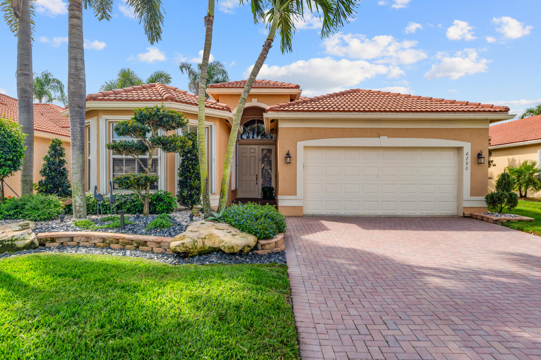 Property for Sale at 6790 Hillsdale Point, Boynton Beach, Palm Beach County, Florida - Bedrooms: 4 
Bathrooms: 2.5  - $799,999