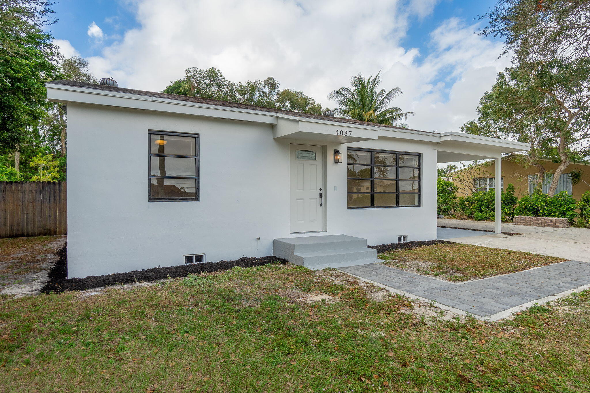 4087 Foss Road, Lake Worth, Palm Beach County, Florida - 3 Bedrooms  
2 Bathrooms - 