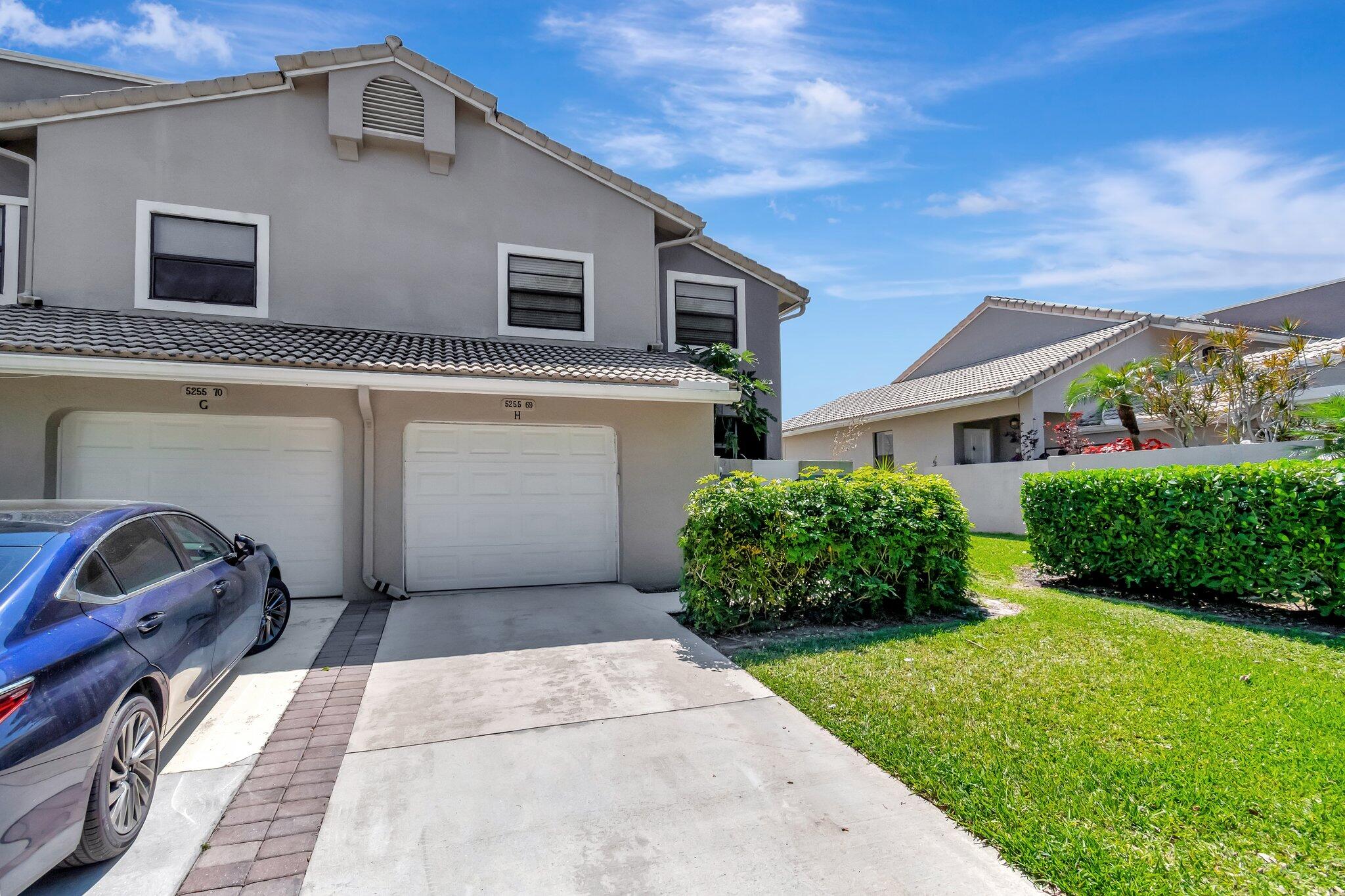 Property for Sale at 5255 Monterey Circle H, Delray Beach, Palm Beach County, Florida - Bedrooms: 3 
Bathrooms: 2.5  - $439,000