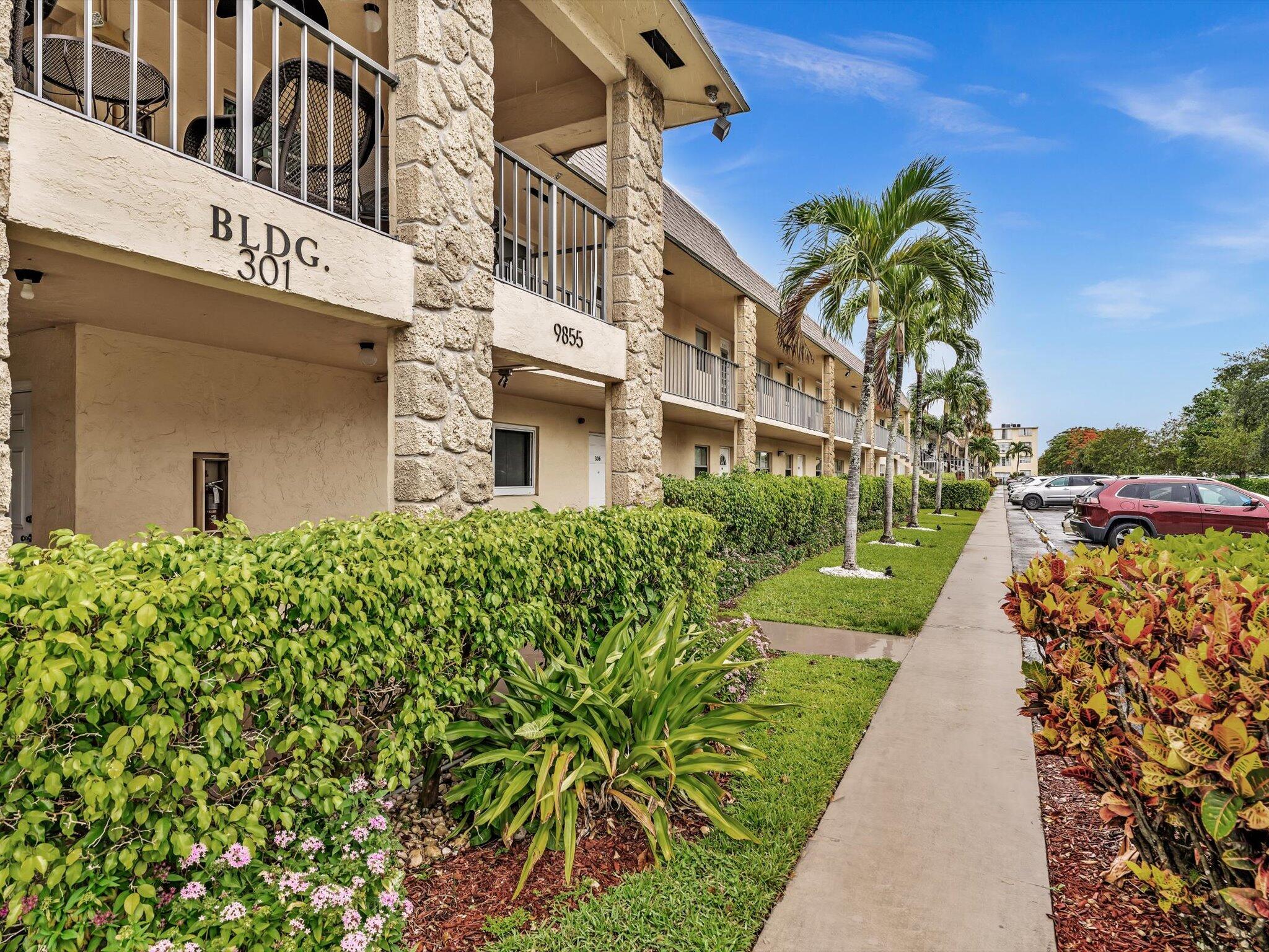 9855 Sandalfoot Boulevard 320, Boca Raton, Palm Beach County, Florida - 2 Bedrooms  
2 Bathrooms - 