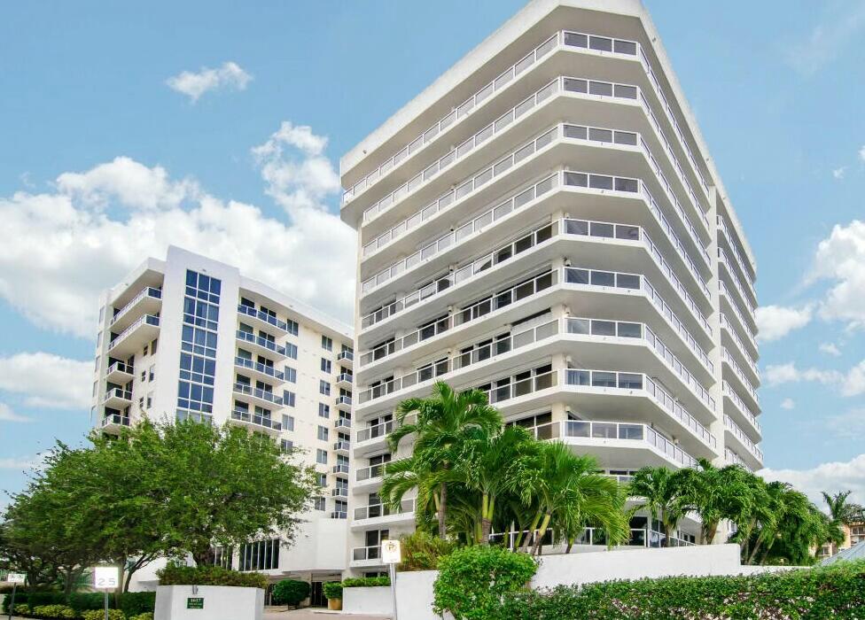 Property for Sale at 1617 N Flagler Drive 302, West Palm Beach, Palm Beach County, Florida - Bedrooms: 2 
Bathrooms: 2  - $680,000