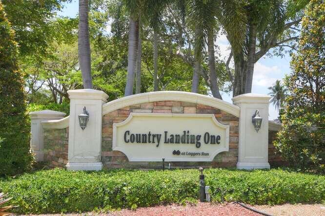 11405 Whisper Lake Way, Boca Raton, Palm Beach County, Florida - 4 Bedrooms  
2 Bathrooms - 