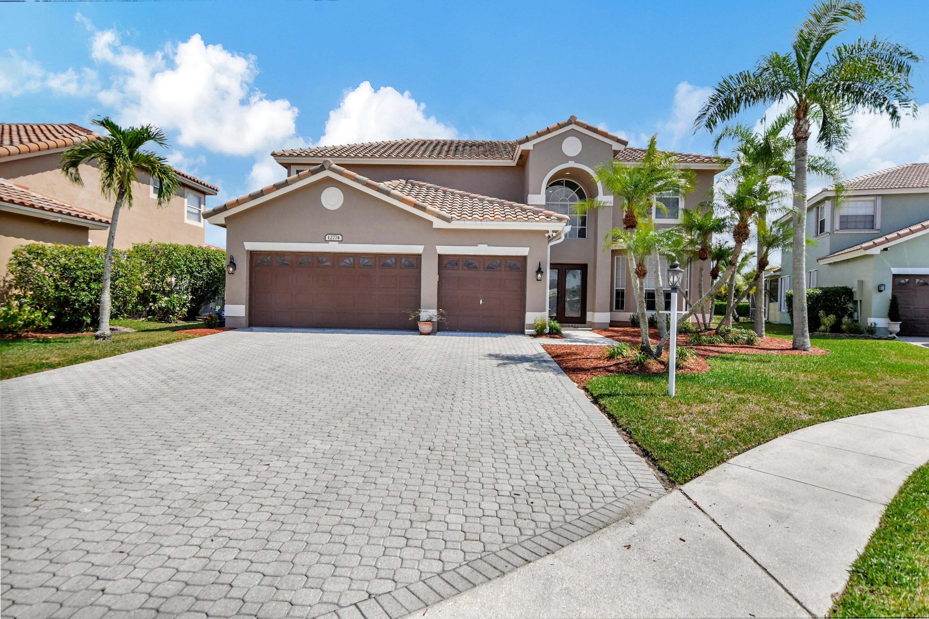 12774 Spikerush Circle, Boca Raton, Palm Beach County, Florida - 4 Bedrooms  
2.5 Bathrooms - 