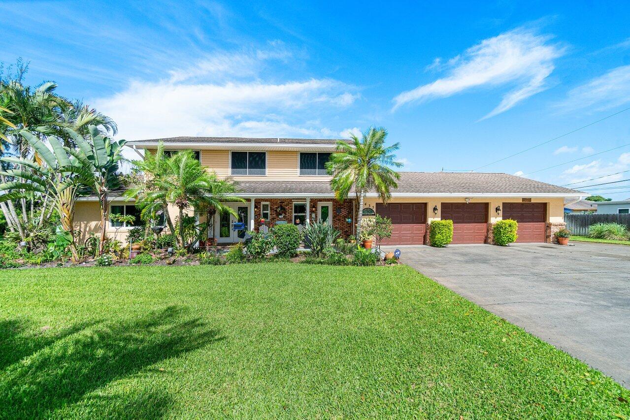 6435 Boyd Lane, Lake Worth, Palm Beach County, Florida - 5 Bedrooms  
4.5 Bathrooms - 