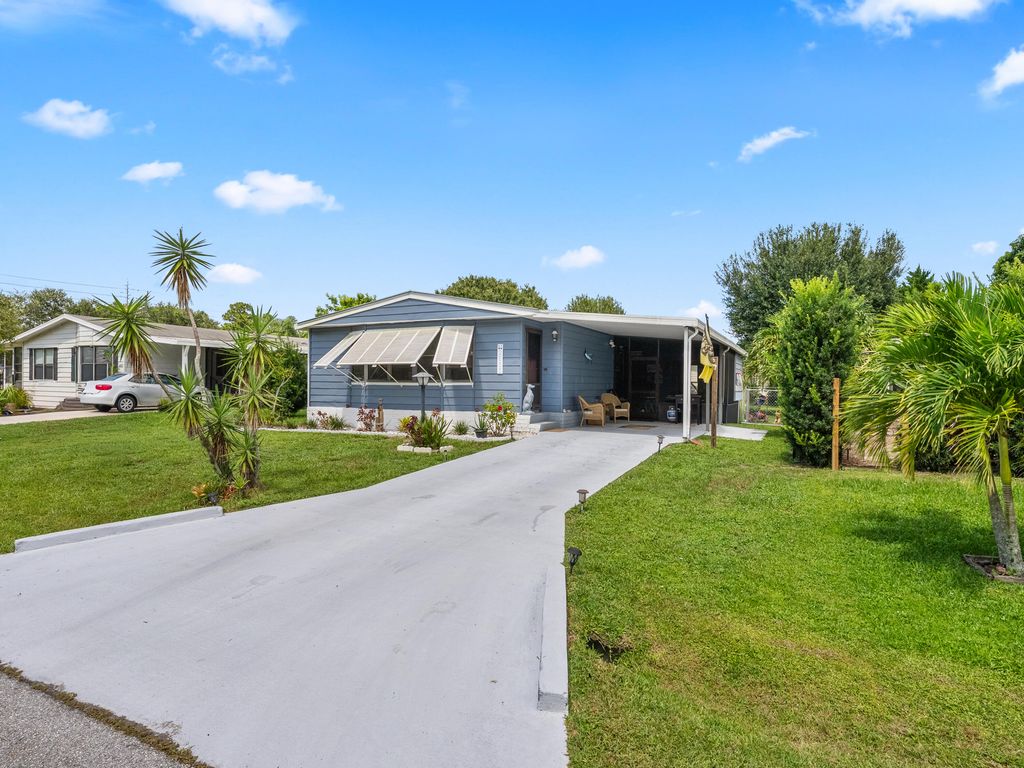 Photo of 2855 SW Monarch Trail, Stuart, FL 34997 (MLS # RX-11124914)