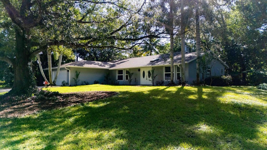 Photo of 5150 SE Sterling Circle, Stuart, FL 34997 (MLS # RX-11129420)
