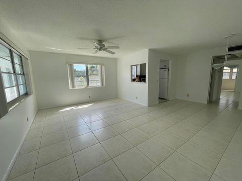 Photo of 343 Windsor O, West Palm Beach, FL 33417 (MLS # RX-11125464)