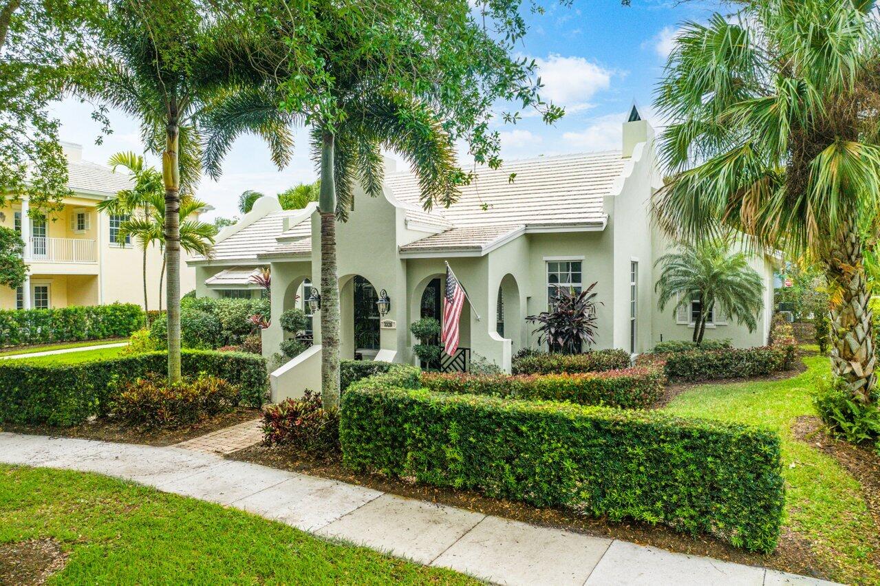 Property for Sale at 3326 Greenway Drive, Jupiter, Palm Beach County, Florida - Bedrooms: 4 
Bathrooms: 4  - $2,077,000