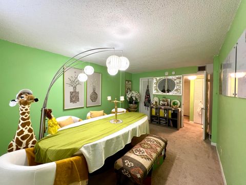 Photo of 500 Executive Center Drive #3-F, West Palm Beach, FL 33401 (MLS # RX-11127058)