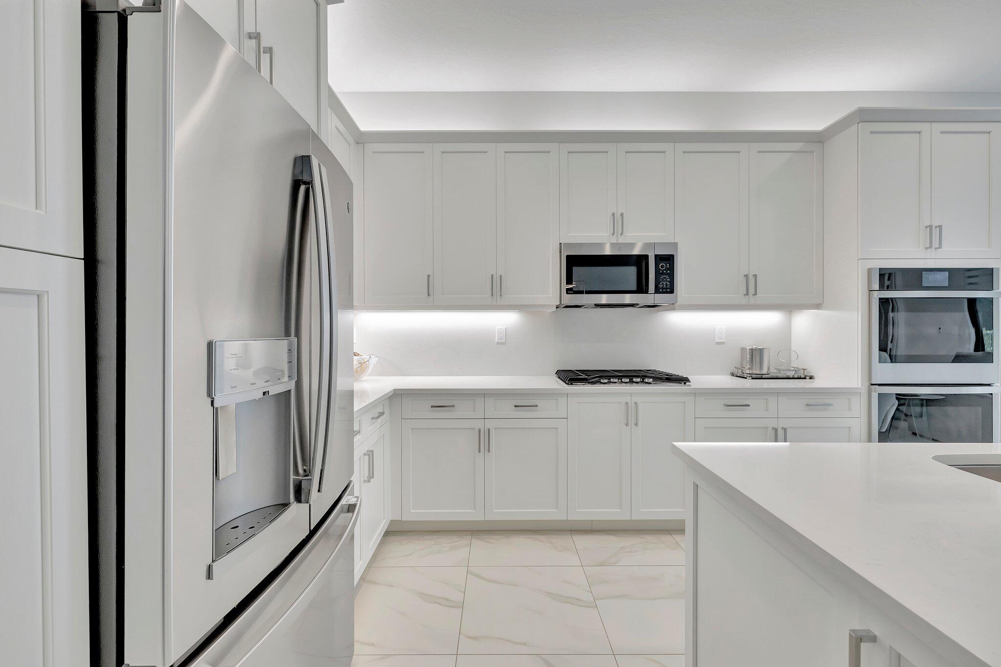 9291 Mountain Pine Grove, Boynton Beach, Palm Beach County, Florida - 2 Bedrooms  
2.5 Bathrooms - 