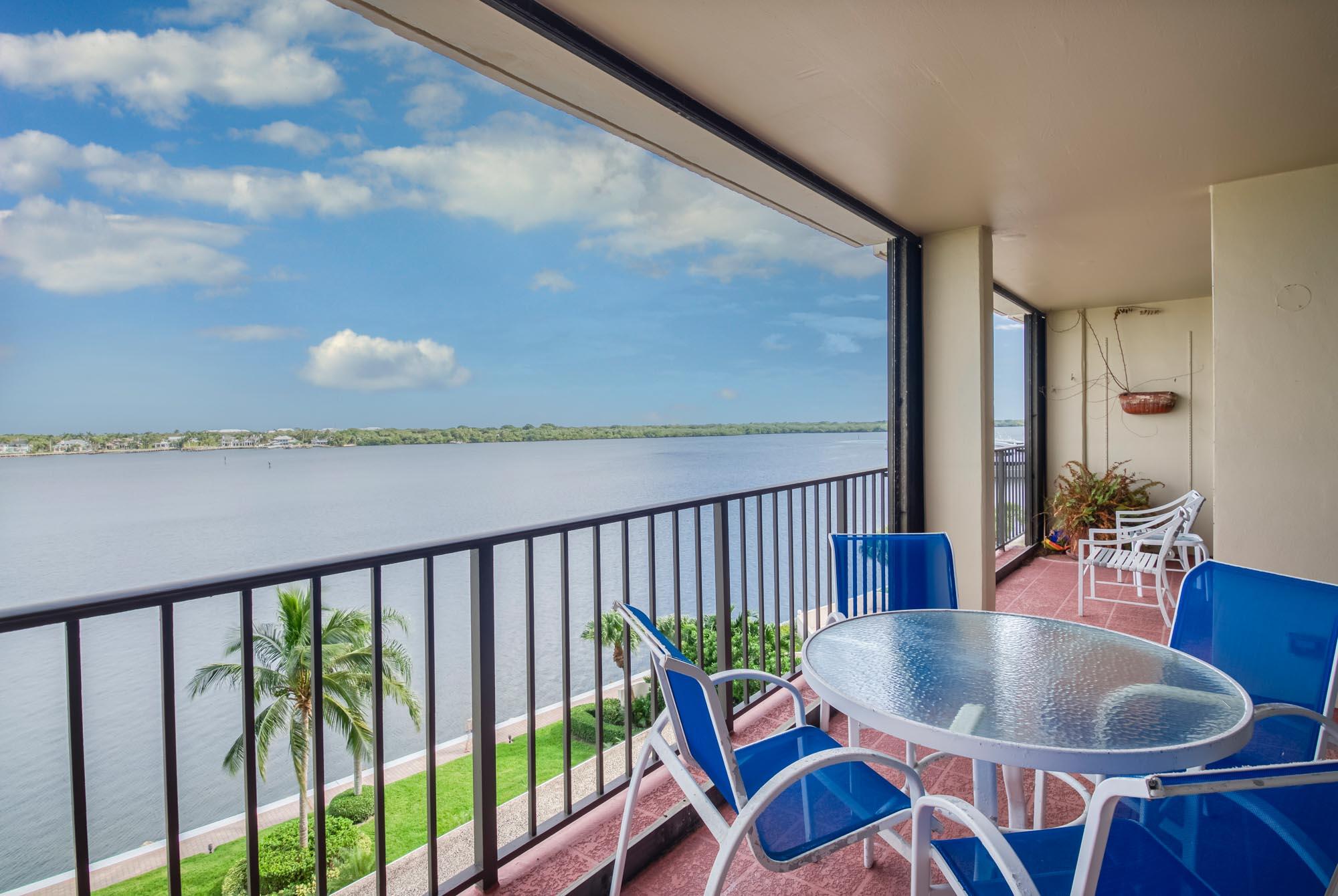 130 Lakeshore Drive 621, North Palm Beach, Miami-Dade County, Florida - 2 Bedrooms  
2 Bathrooms - 